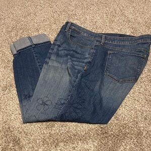 NYDJ Ami skinny liftxtuck blue Jeans with Floral Detail